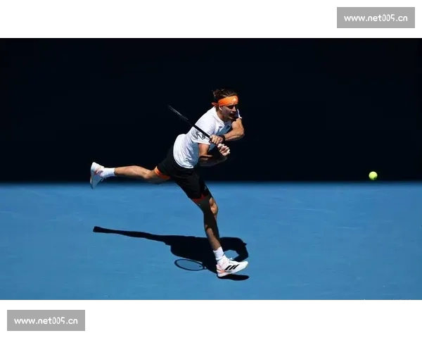 澳网第二轮激战正酣 各路高手鏖战晋级形势复杂 - 副本